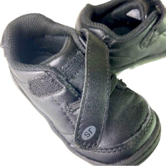 STRIDE RITE Toddler Boys Black Shoes Cushioned Insole Hook & Loop Strap Size 4.5 - Picture 5 of 8